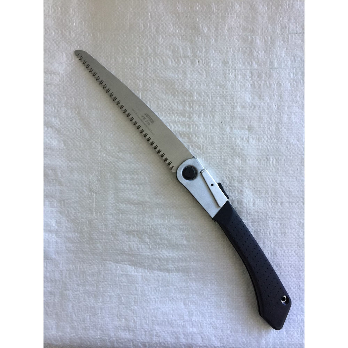 Ozark trail folding saw mango plastico