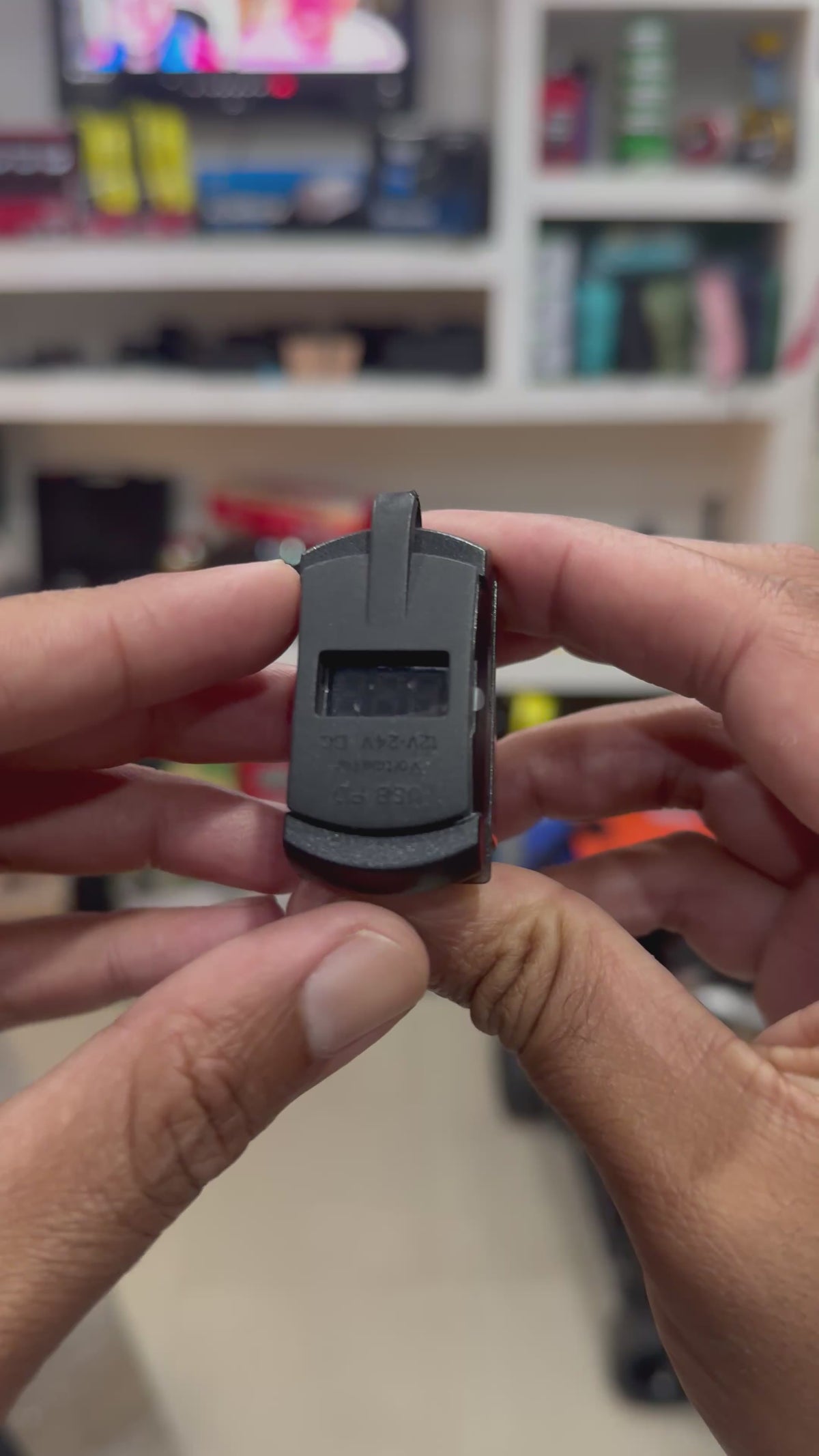 medidor de voltaje tipo suiche Salida carga rapida 3.0 con Tipo C