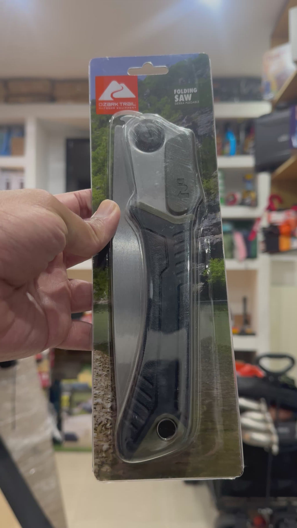 Ozark trail folding saw mango plastico